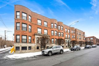 118 E 57th Street 2W, Chicago, IL 60637