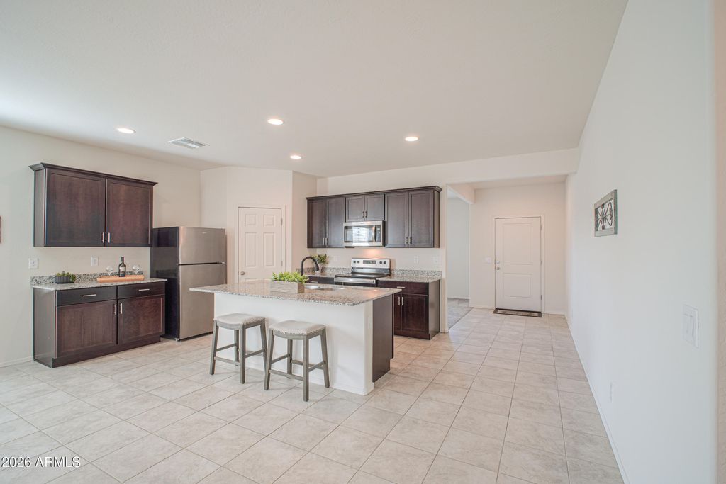 43833 W YUCCA Lane, Maricopa, AZ 85138 — photo 3