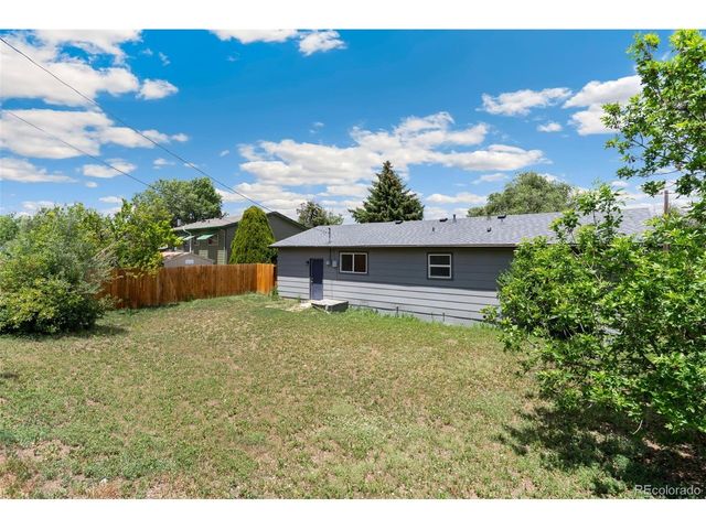 1530 Maxwell St, Colorado Springs, CO 80906