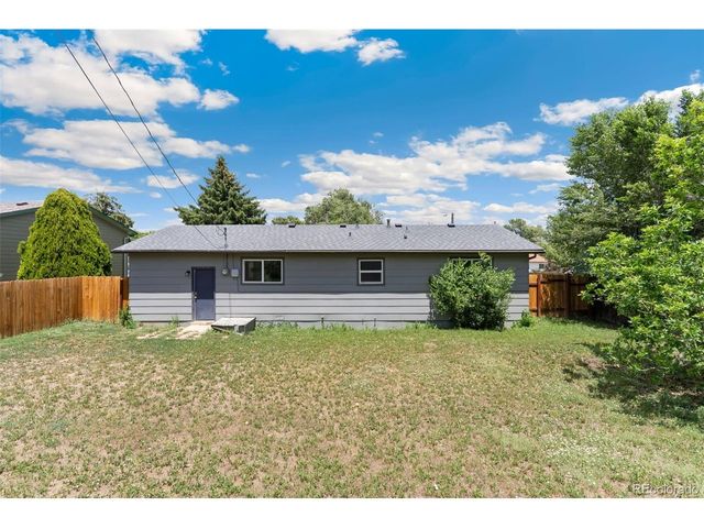 1530 Maxwell St, Colorado Springs, CO 80906
