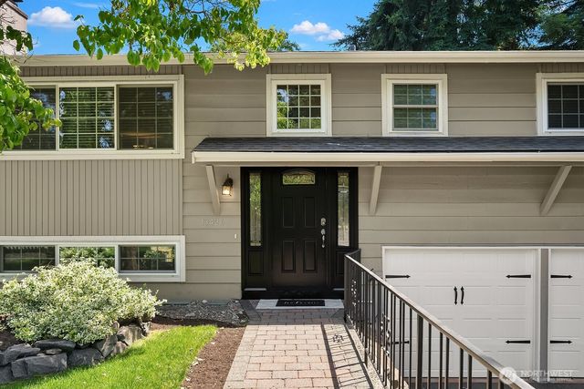 13426 121st Avenue NE, Kirkland, WA 98034