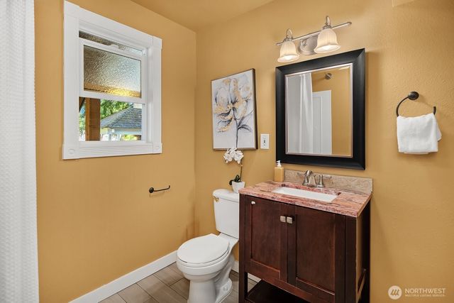 13426 121st Avenue NE, Kirkland, WA 98034