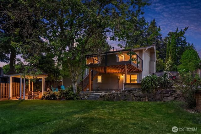13426 121st Avenue NE, Kirkland, WA 98034