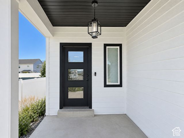 5163 N FOLKSTONE DR, Eagle Mountain, UT 84005