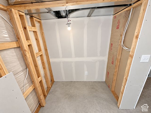 5163 N FOLKSTONE DR, Eagle Mountain, UT 84005