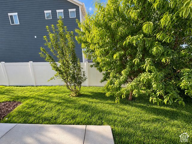 5163 N FOLKSTONE DR, Eagle Mountain, UT 84005