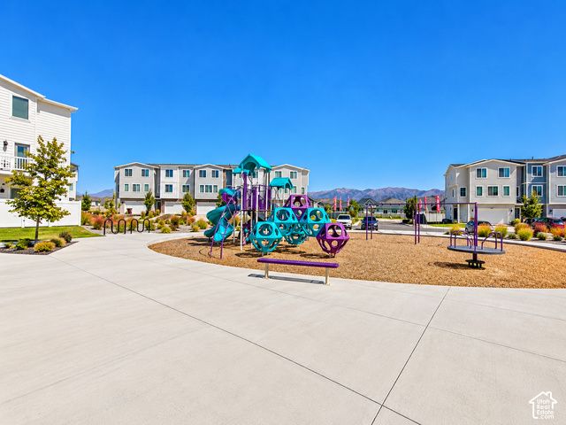 5163 N FOLKSTONE DR, Eagle Mountain, UT 84005
