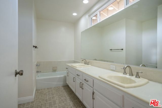 4245 Alhama Drive, Woodland Hills, CA 91364