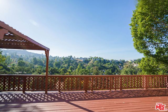 4245 Alhama Drive, Woodland Hills, CA 91364