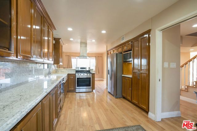 4245 Alhama Drive, Woodland Hills, CA 91364