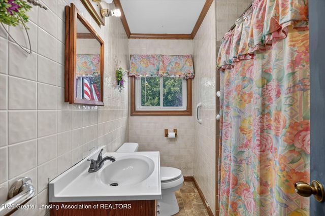 1972 Gunn Road, Holt, MI 48842