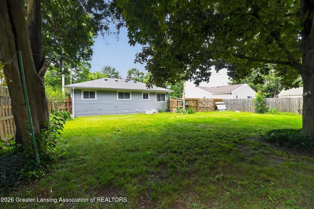 1972 Gunn Road, Holt, MI 48842