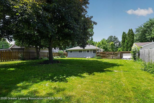 1972 Gunn Road, Holt, MI 48842