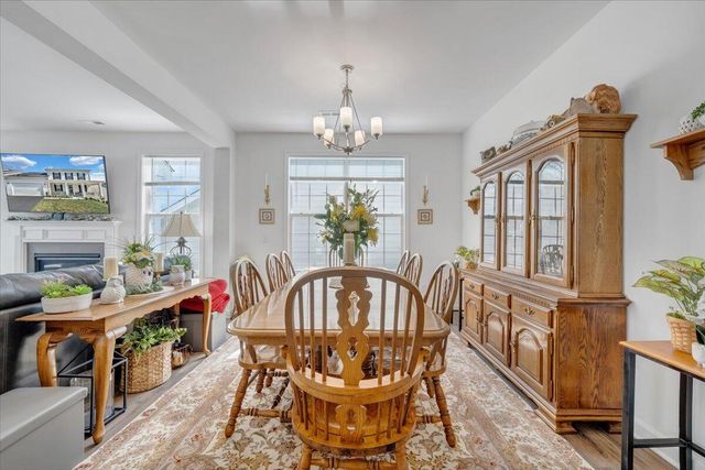 2141 Kings Walk DR, Roanoke, VA 24012