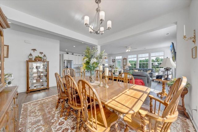 2141 Kings Walk DR, Roanoke, VA 24012