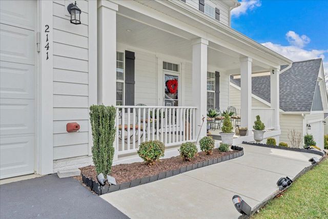 2141 Kings Walk DR, Roanoke, VA 24012