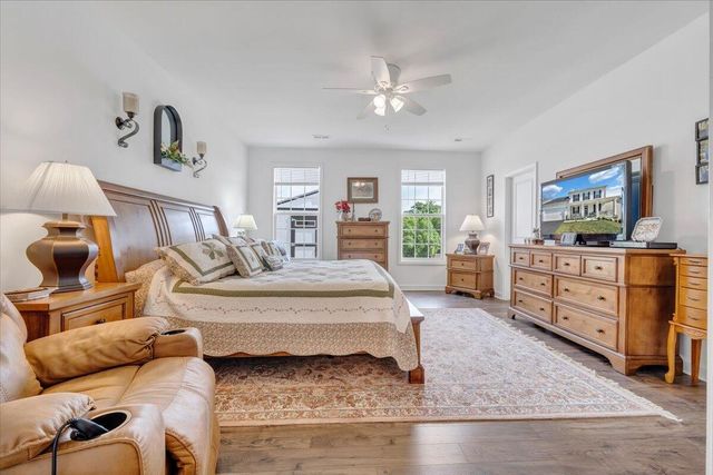 2141 Kings Walk DR, Roanoke, VA 24012