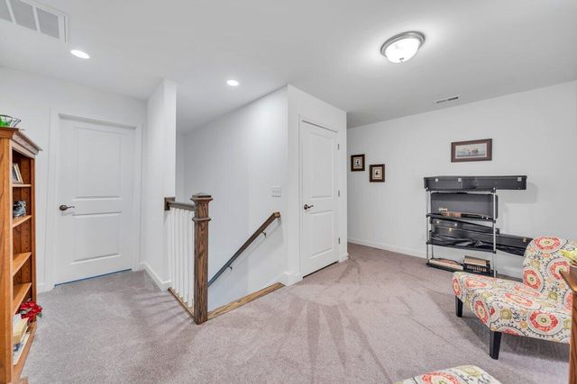 2141 Kings Walk DR, Roanoke, VA 24012