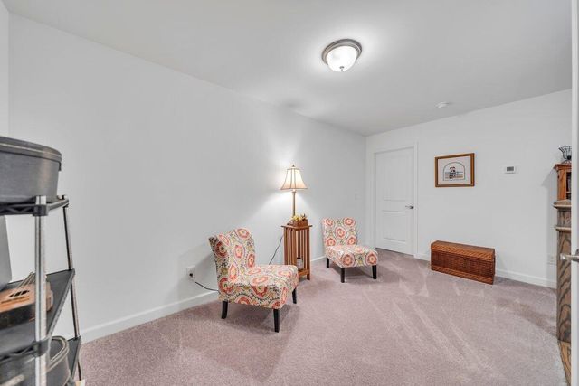 2141 Kings Walk DR, Roanoke, VA 24012