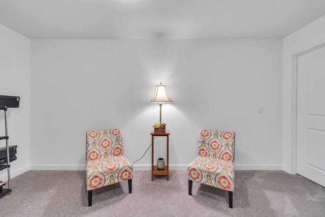 2141 Kings Walk DR, Roanoke, VA 24012