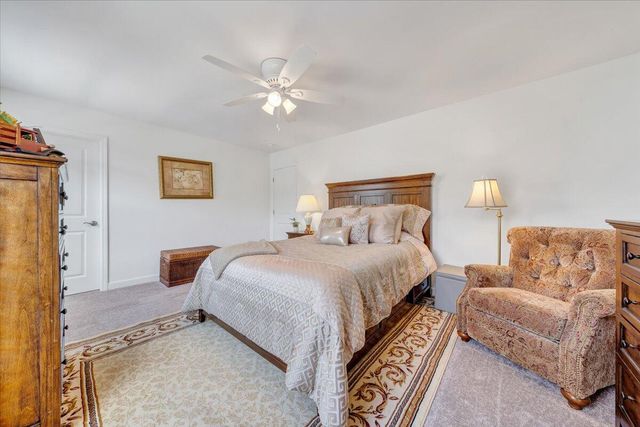 2141 Kings Walk DR, Roanoke, VA 24012