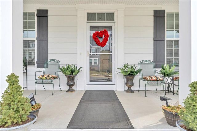 2141 Kings Walk DR, Roanoke, VA 24012