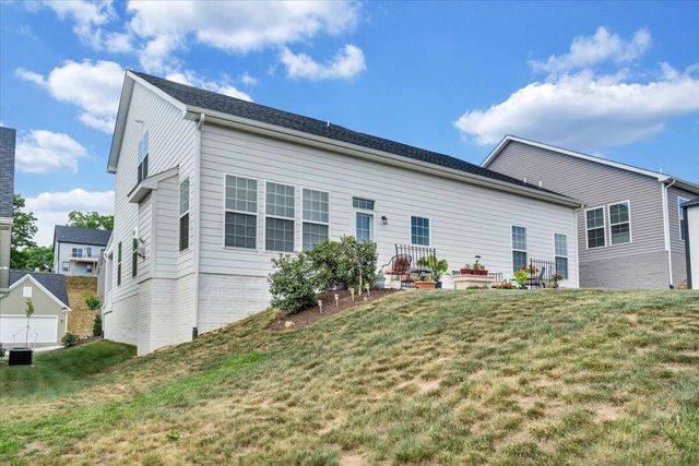 2141 Kings Walk DR, Roanoke, VA 24012