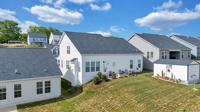 2141 Kings Walk DR, Roanoke, VA 24012