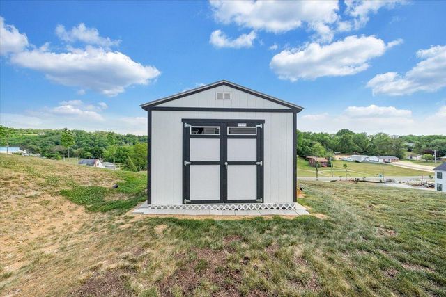 2141 Kings Walk DR, Roanoke, VA 24012