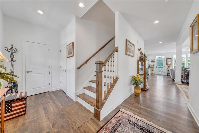 2141 Kings Walk DR, Roanoke, VA 24012