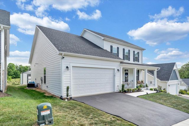 2141 Kings Walk DR, Roanoke, VA 24012