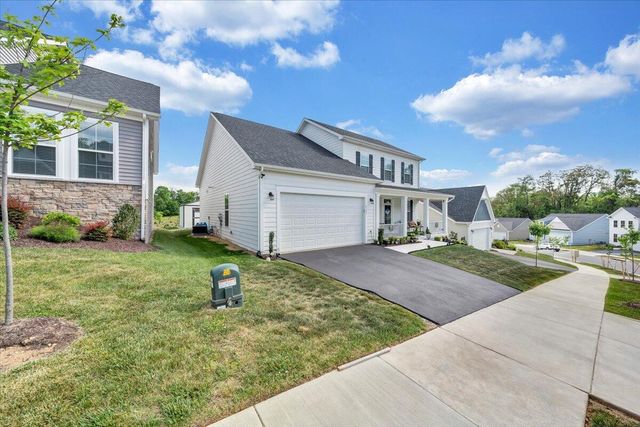 2141 Kings Walk DR, Roanoke, VA 24012