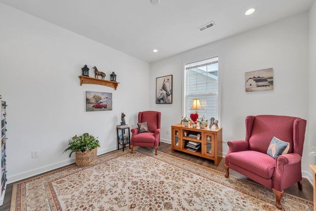 2141 Kings Walk DR, Roanoke, VA 24012