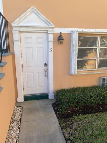 101 S Golfview Road 5, Lake Worth Beach, FL 33460
