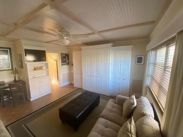 101 S Golfview Road 5, Lake Worth Beach, FL 33460