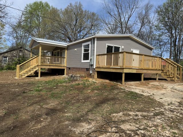 1101 McDonald St, Fayetteville, TN 37334