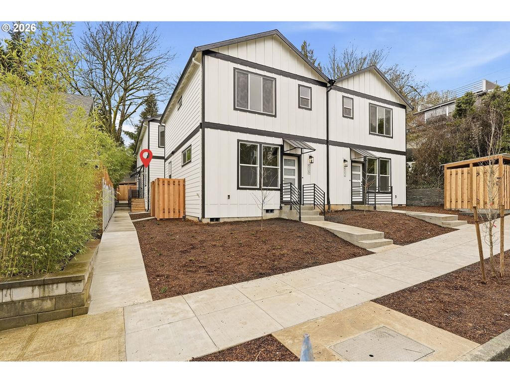 528 S Texas St, Portland, OR 97219
