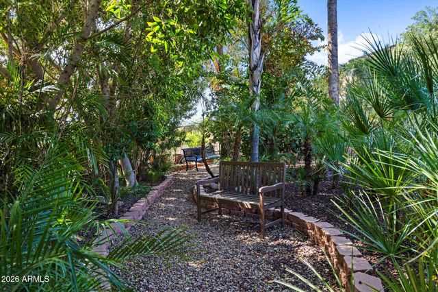 15537 E Palisades Boulevard, Fountain Hills, AZ 85268