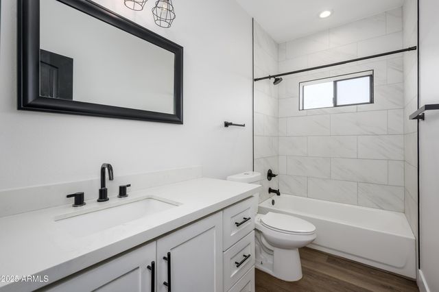 274 N Delaware Street B, Chandler, AZ 85225