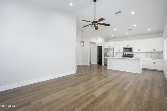 274 N Delaware Street B, Chandler, AZ 85225