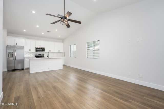 274 N Delaware Street B, Chandler, AZ 85225