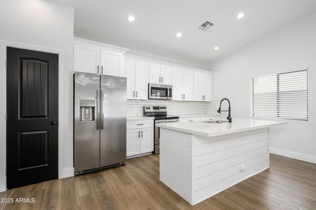 274 N Delaware Street B, Chandler, AZ 85225