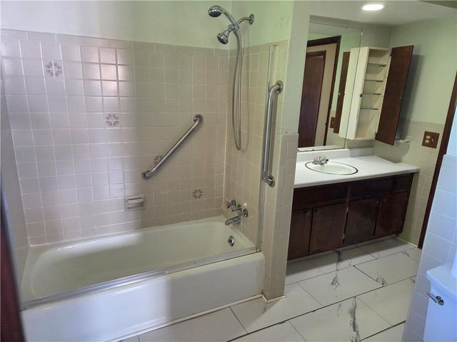 813 Euclid Avenue, Salisbury Twp, PA 18015