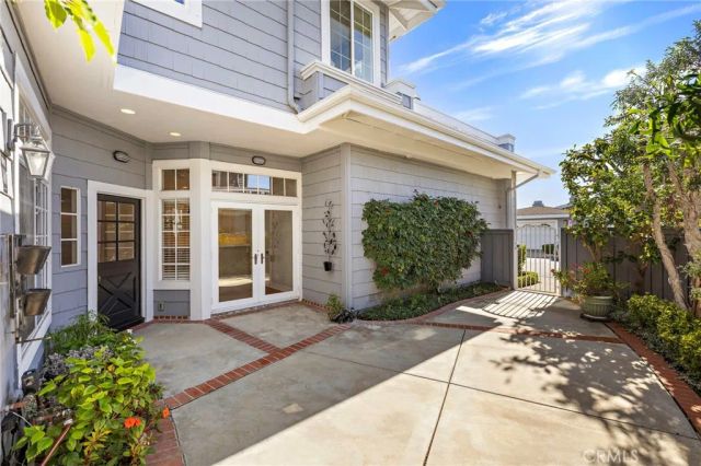 3610 Daffodil Avenue, Corona Del Mar, CA 92625