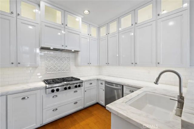 3610 Daffodil Avenue, Corona Del Mar, CA 92625