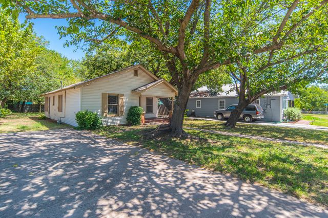 608 W Bridge Street W, Weatherford, TX 76086