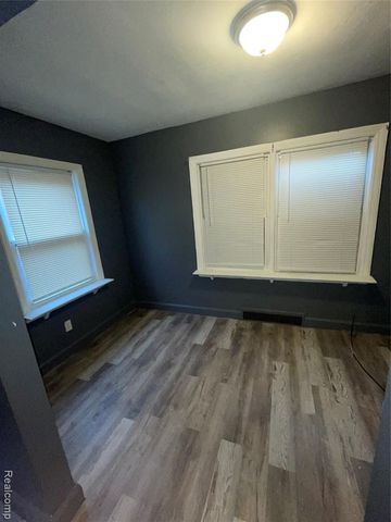 11643 Sussex Street, Detroit, MI 48227