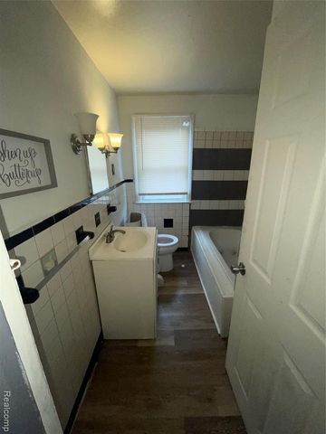 11643 Sussex Street, Detroit, MI 48227