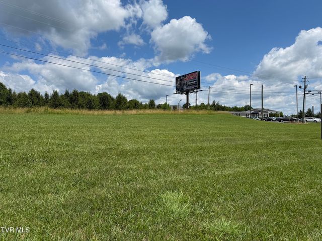 5760 Highway 11e, Piney Flats, TN 37686