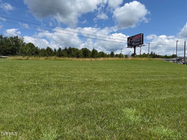 5760 Highway 11e, Piney Flats, TN 37686